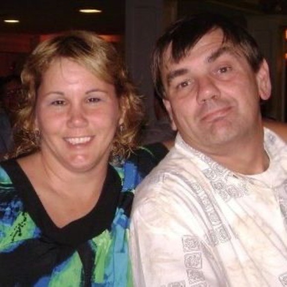 Meet your Posher, Sandy - Picture 1 of 1